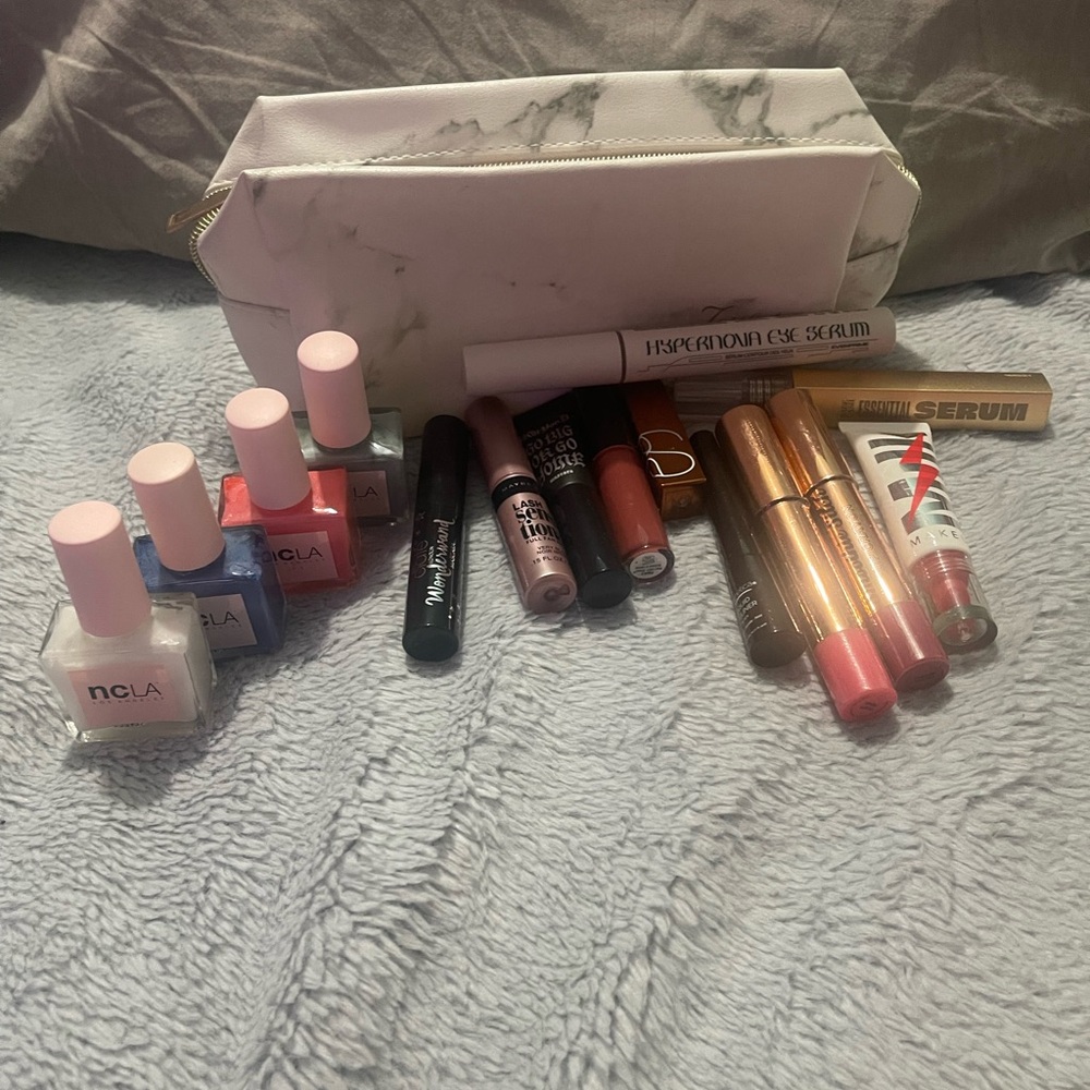 NARS and more beauty bundle